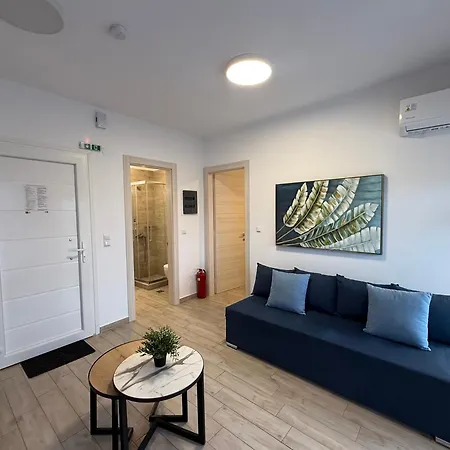 Nefeli's 13,6 *